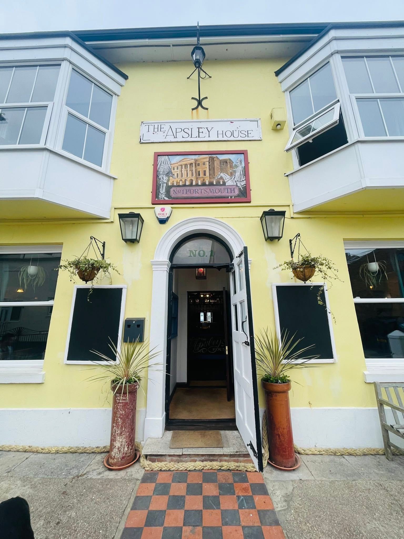 WhatsApp Image 2025-10-09 at 20.49.24 (2)